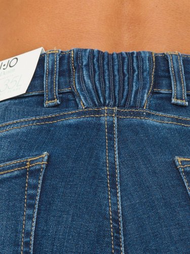 Женские джинсы LIU JO  ECS B.UP PARFAIT FLARE H.W. BLU DENIM