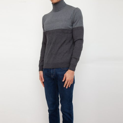 Чоловічий светр CORNELIANI MAGLIA GRIGIO